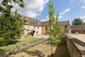 Almsbury Farmhouse